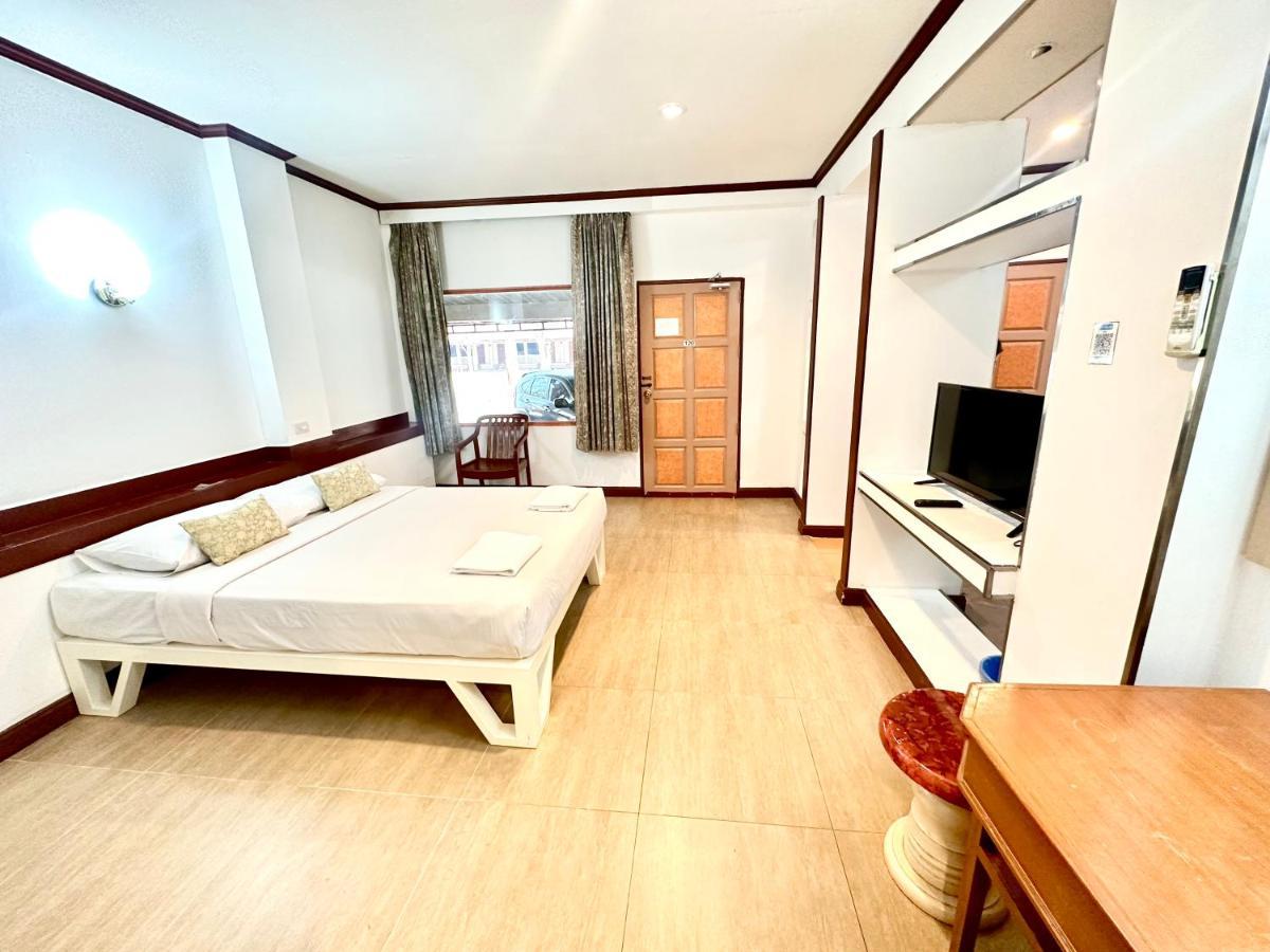 Bansuan Resort Nakhon Sawan Exterior foto